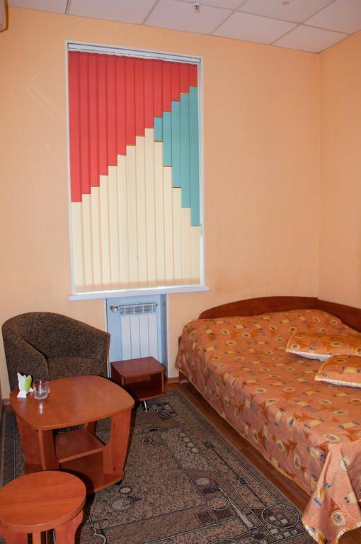 Hotel 7 Zirok Melitopolʼ Δωμάτιο φωτογραφία