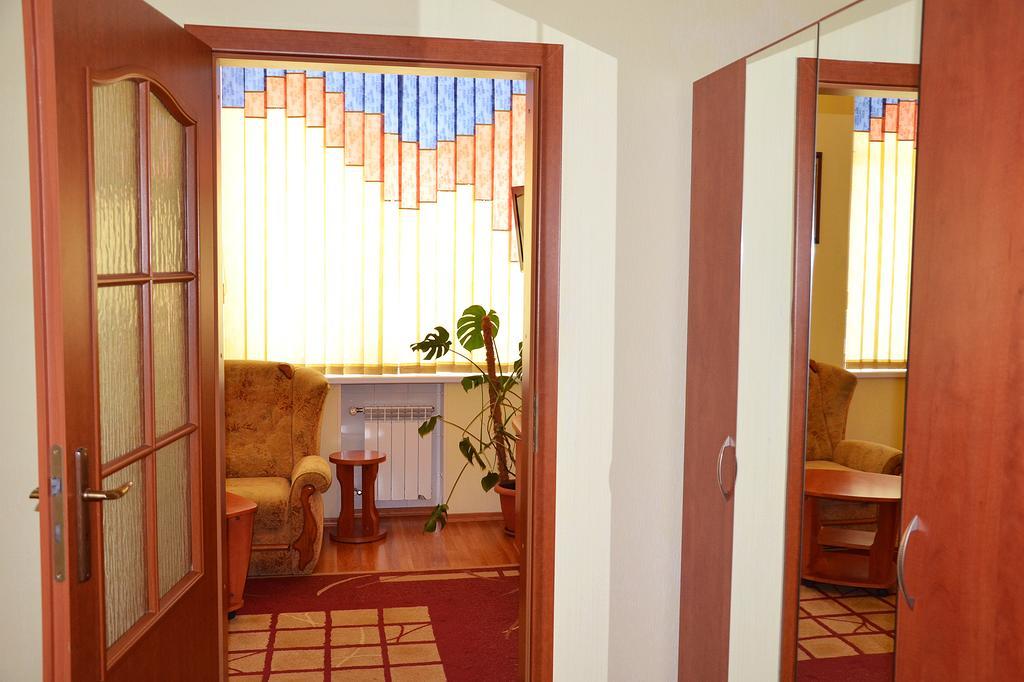 Hotel 7 Zirok Melitopolʼ Δωμάτιο φωτογραφία